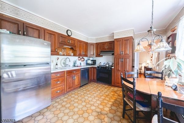 Interior, Kitchen, Pendant Lights, Stainless Steel Appliances