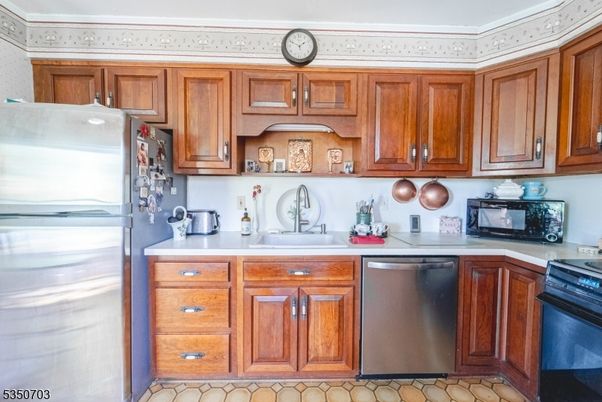 Interior, Kitchen, Stainless Steel Appliances