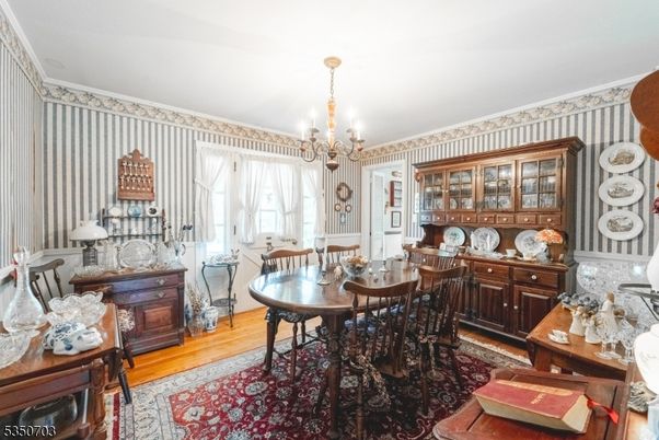 Chandelier, Dining room, Interior, Wood Texture Flooring