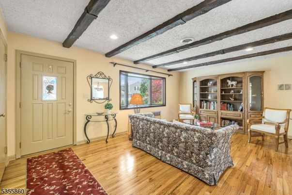 Interior, Living room, Recessed Lighting, Wooden Beams, Wood Texture Flooring