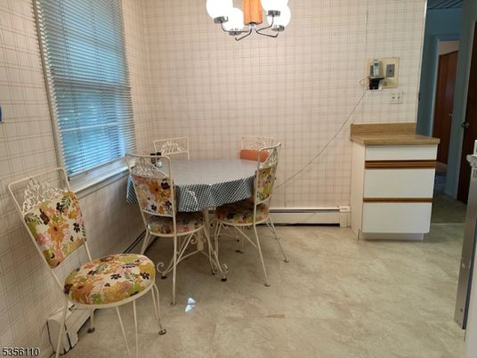 Dining room, Interior