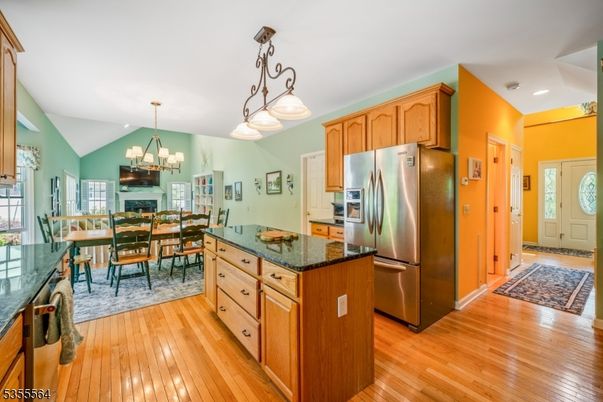 Chandelier, Dining room, Interior, Kitchen, Recessed Lighting, Wood Texture Flooring