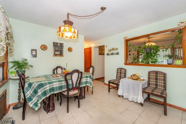 Dining room, Interior