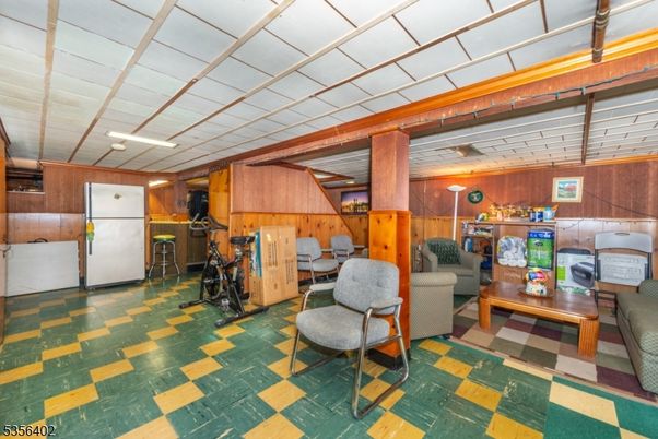 Interior, Wooden Walls