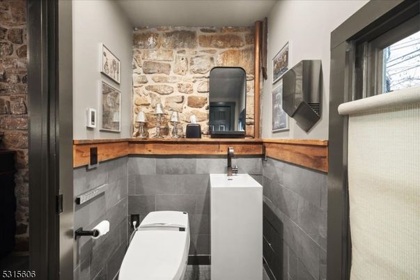 Bathroom, Interior, Stone Walls