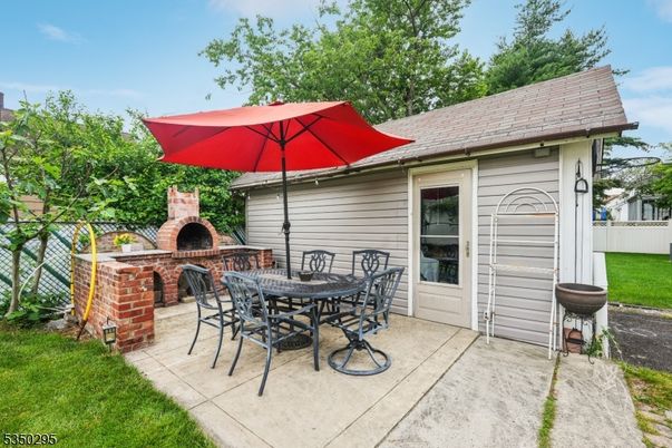 Exterior, Fireplace