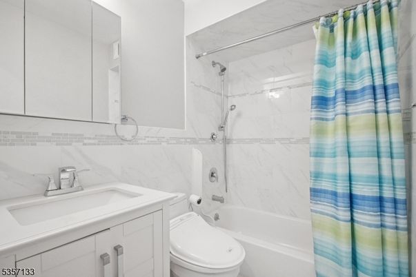 Bathroom, Interior, Marble Walls