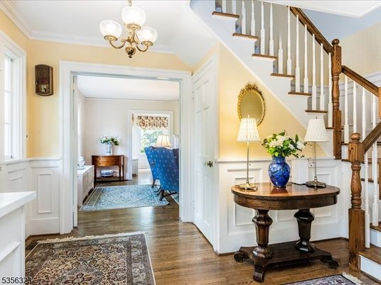Chandelier, Interior, Wood Texture Flooring