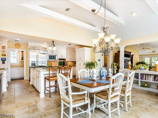 Chandelier, Dining room, Interior, Kitchen, Recessed Lighting, Stainless Steel Appliances