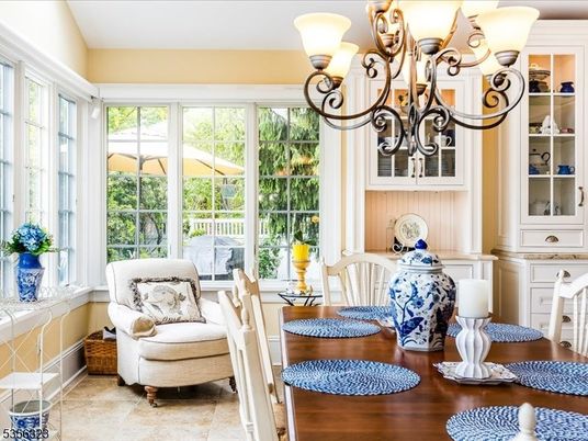 Chandelier, Dining room, Interior
