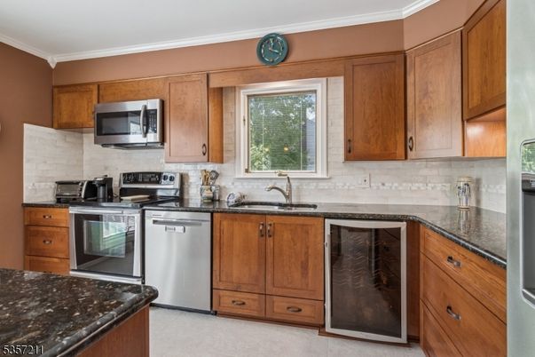 Interior, Kitchen, Stainless Steel Appliances