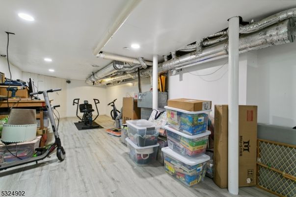 Fitness Equipment, Interior, Recessed Lighting, Wood Texture Flooring