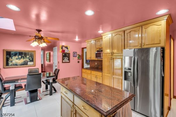 Dining room, Interior, Kitchen, Recessed Lighting, Stainless Steel Appliances