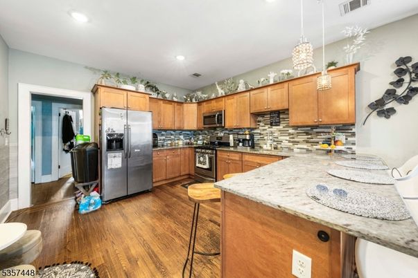 Interior, Kitchen, Pendant Lights, Recessed Lighting, Wood Texture Flooring