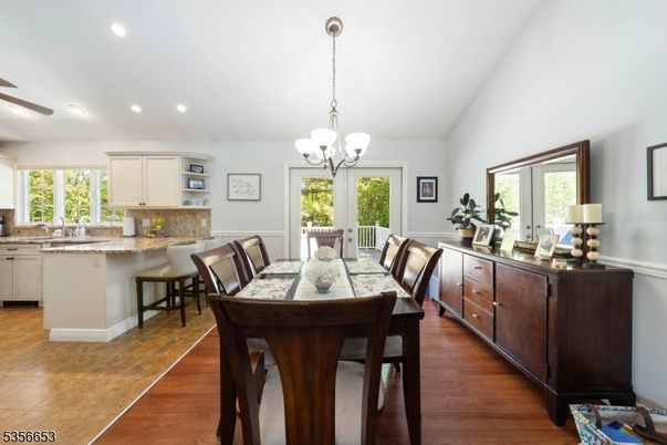 Chandelier, Dining room, Interior, Kitchen, Recessed Lighting, Wood Texture Flooring