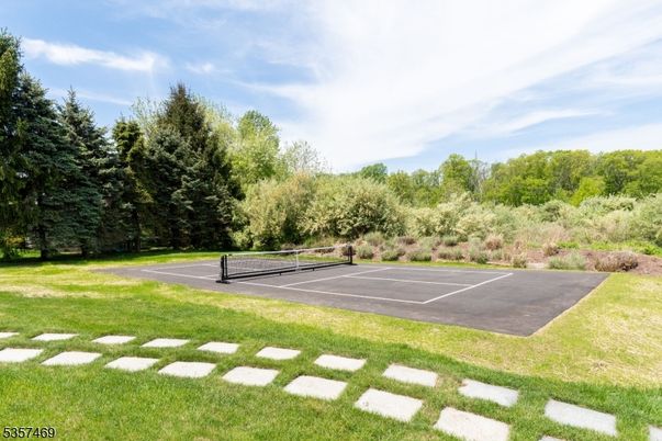 Exterior, Tennis Courts