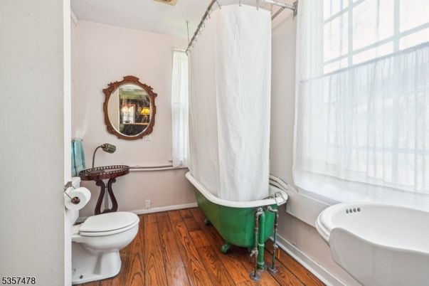 Bathroom, Interior, Wood Texture Flooring
