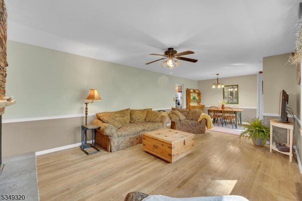 Chandelier, Dining room, Interior, Living room, Pendant Lights, Wood Texture Flooring