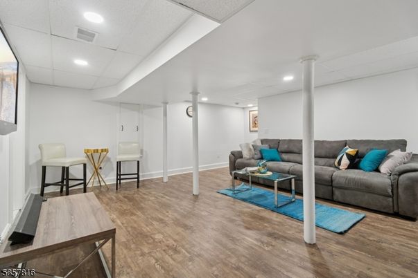 Interior, Living room, Pendant Lights, Recessed Lighting, Wood Texture Flooring