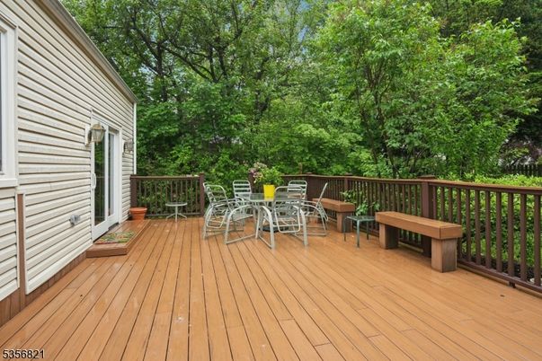 Exterior, Wood Texture Flooring