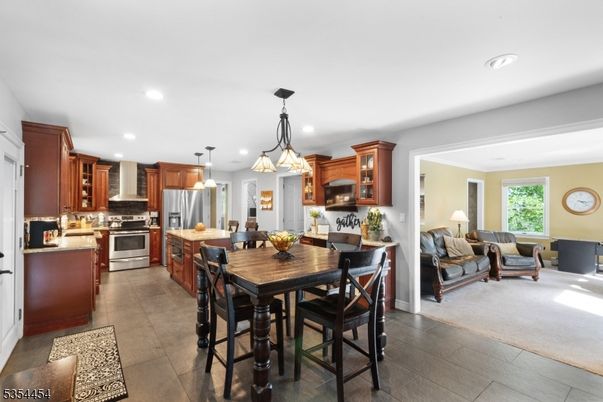 Dining room, Interior, Kitchen, Living room, Pendant Lights, Recessed Lighting, Stainless Steel Appliances