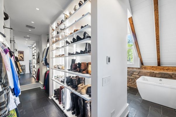 Interior, Recessed Lighting, Walk-in Closets