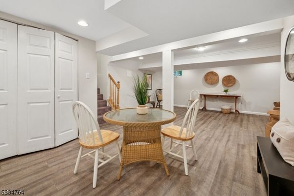 Interior, Recessed Lighting, Wood Texture Flooring