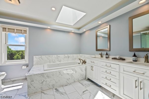 Bathroom, Dual Sink Vanities, Interior, Marble, Recessed Lighting
