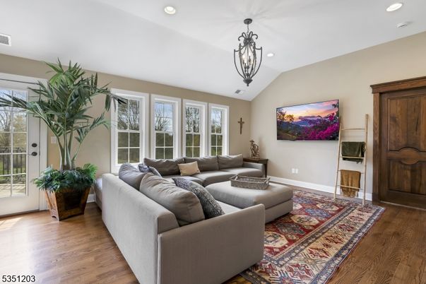 Interior, Living room, Pendant Lights, Recessed Lighting, Wood Texture Flooring