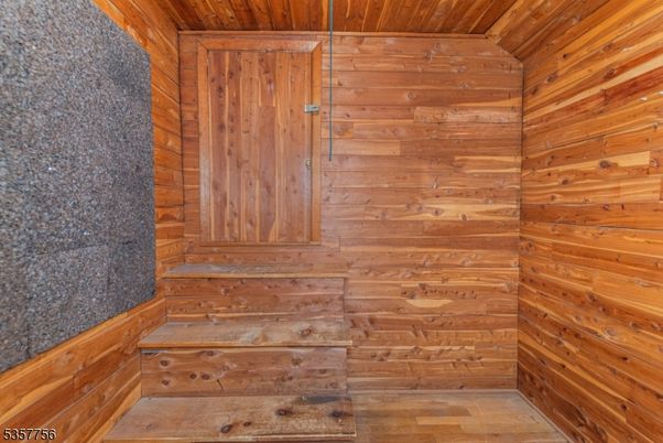 Empty room, Interior, Wooden Ceilings, Wood Texture Flooring, Wooden Walls