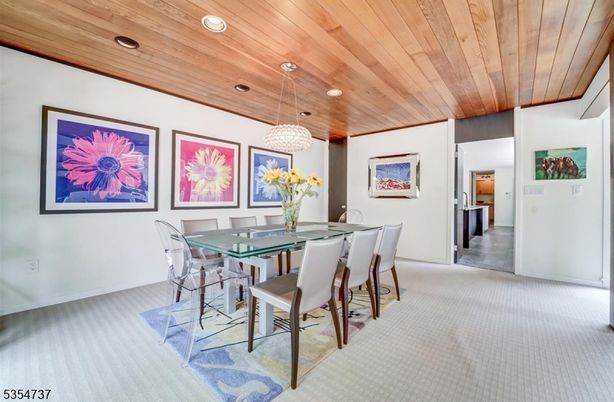 Chandelier, Dining room, Interior, Pendant Lights, Recessed Lighting, Wooden Ceilings
