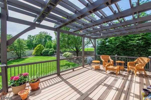 Exterior, Wood Texture Flooring
