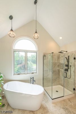 Bathroom, Free Standing Baths, Glass Shower, Interior, Pendant Lights, Recessed Lighting