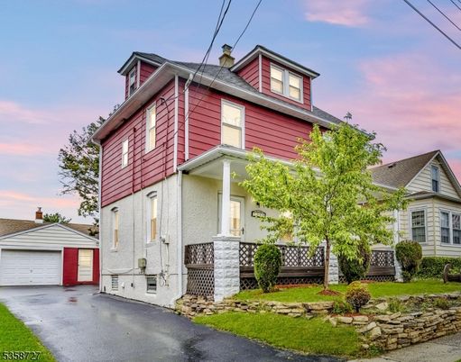 Detached Garage, Exterior, Facade, American Foursquare