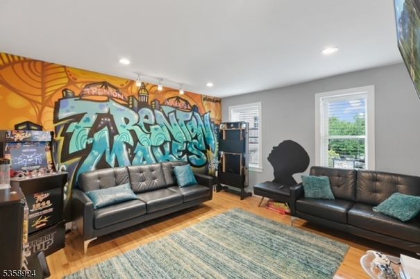 Interior, Living room, Recessed Lighting, Wood Texture Flooring