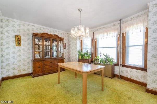 Chandelier, Interior