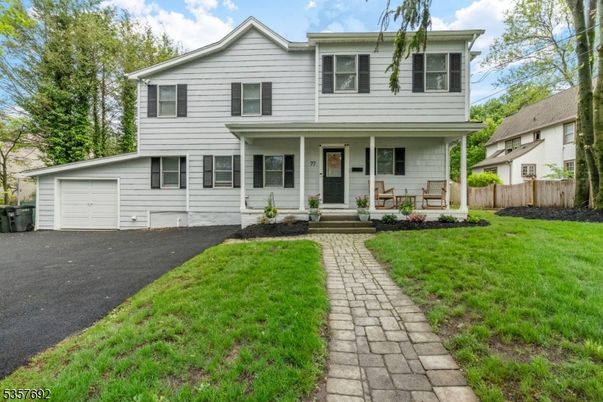 Attached, Detached Garage, Exterior, Facade, Farmhouse