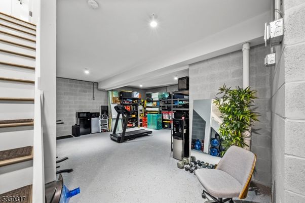 Fitness Equipment, Interior, Recessed Lighting, Stone Walls