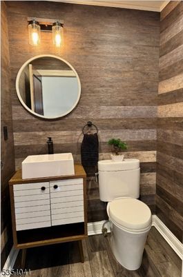 Bathroom, Interior, Wood Texture Flooring, Wooden Walls