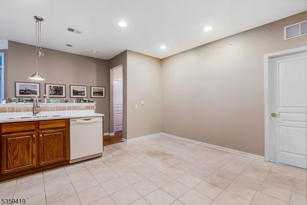 Interior, Kitchen, Pendant Lights, Recessed Lighting