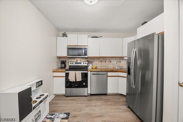 Interior, Kitchen, Stainless Steel Appliances, Wood Texture Flooring