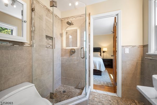 Bathroom, Bedroom, Glass Shower, Interior, Recessed Lighting