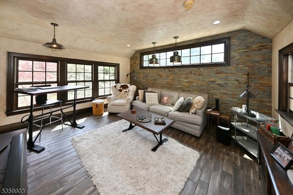Home Office, Interior, Living room, Pendant Lights, Recessed Lighting, Stone Walls, Wood Texture Flooring