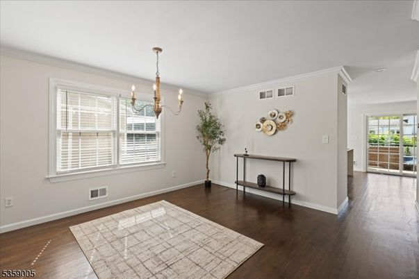 Chandelier, Empty room, Interior, Pendant Lights, Wood Texture Flooring
