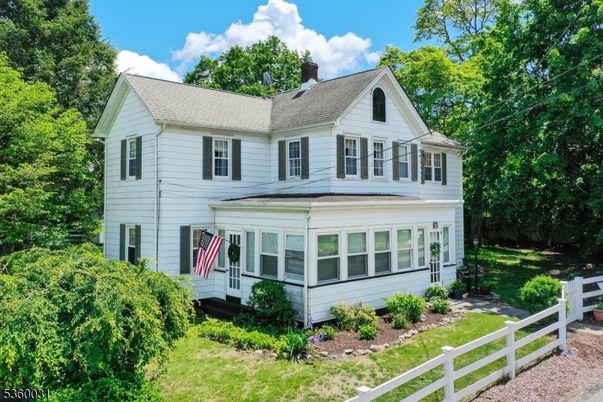 Backyard, Exterior, Facade, Farmhouse