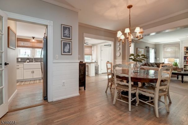 Chandelier, Dining room, Interior, Wood Texture Flooring