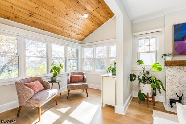 Interior, Recessed Lighting, Sun Room, Wooden Ceilings, Wood Texture Flooring