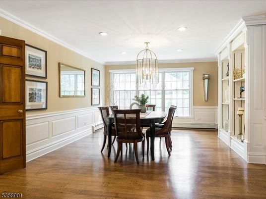Chandelier, Dining room, Interior, Recessed Lighting, Wood Texture Flooring