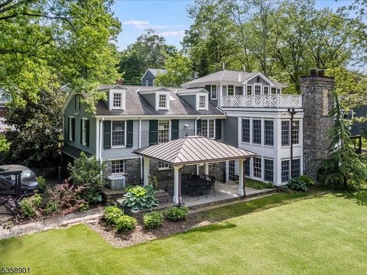 Backyard, Exterior, Facade, Queen Anne Victorian