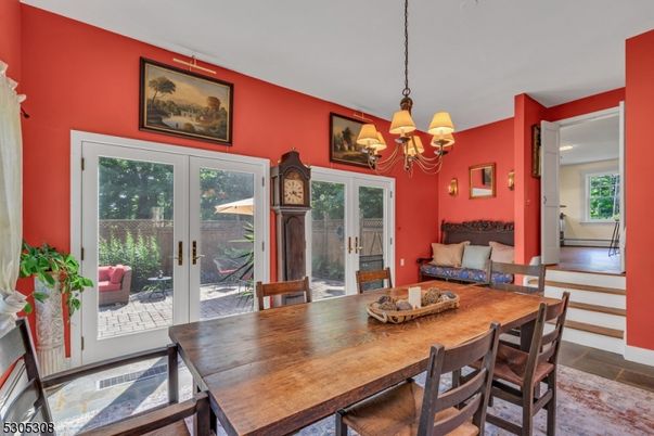 Chandelier, Dining room, Interior
